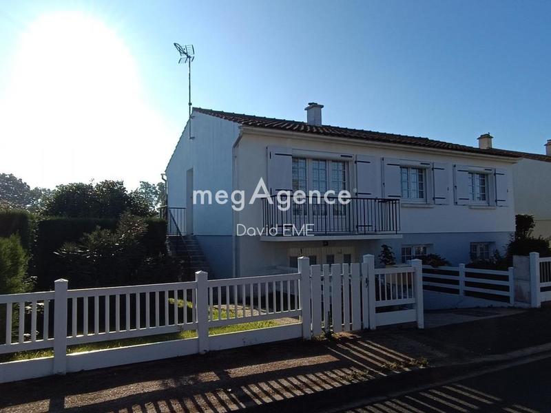 Maison traditionnelle - 102 m² - 5 pièces