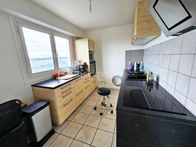 Appartement - 77 m² - 4 pièces