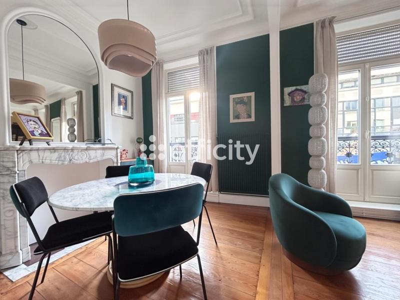 Appartement - 103 m² - 4 pièces