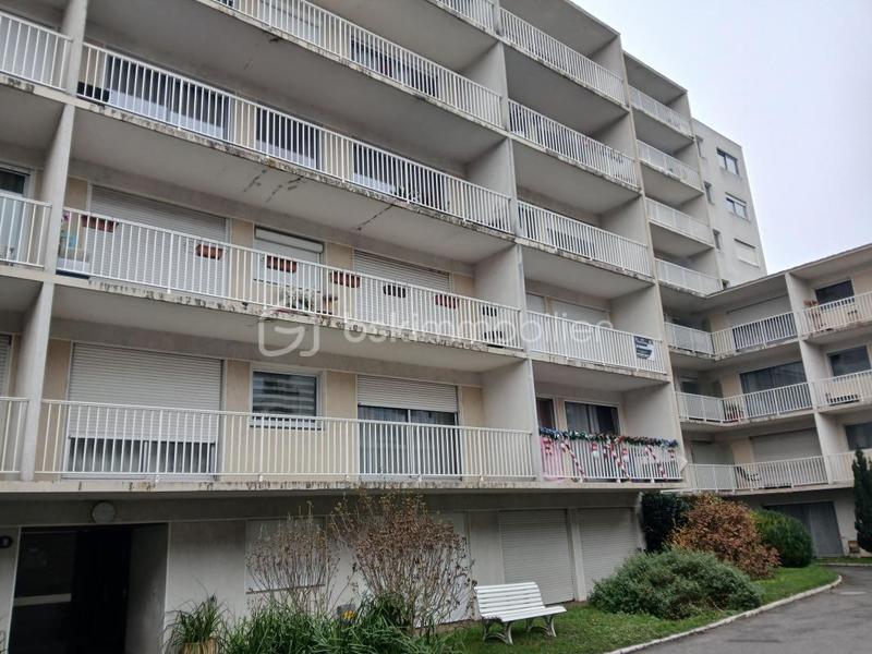 Appartement - 77 m² - 4 pièces