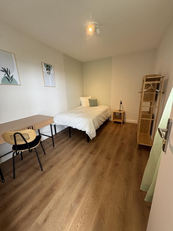 Appartement - 105 m² - 7 pièces