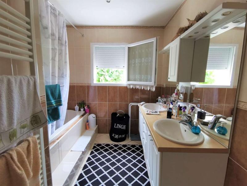 Maison - 191 m² - 7 pièces