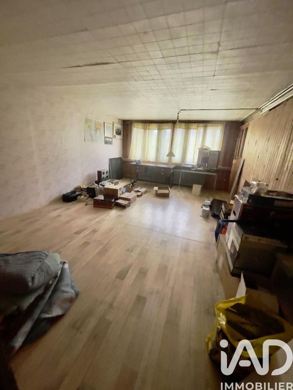 Maison - 225 m² - 9 pièces