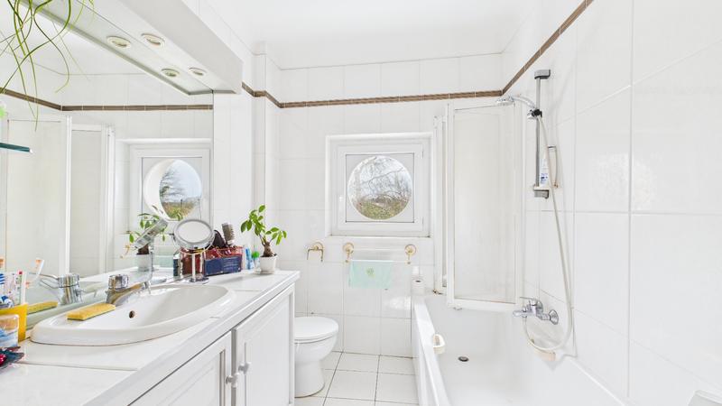 Maison - 270 m² - 11 pièces