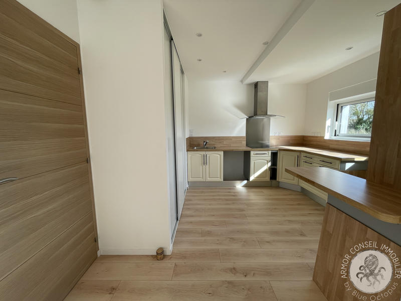 Maison - 93 m² - 4 pièces