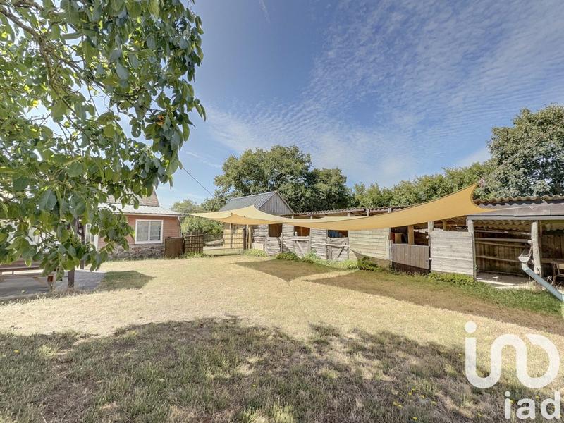 Maison - 340 m² - 9 pièces