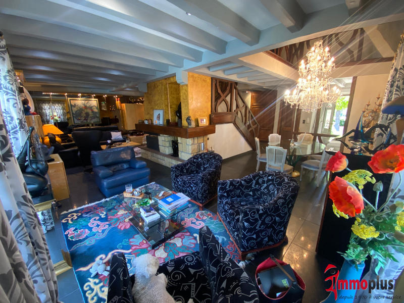 Maison - 165 m² - 7 pièces