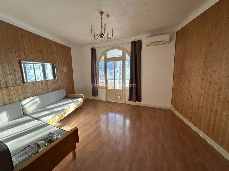 Appartement - 79 m² - 3 pièces