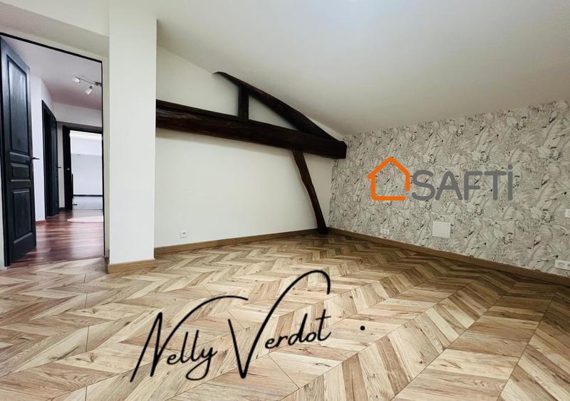 Maison - 224 m² - 7 pièces