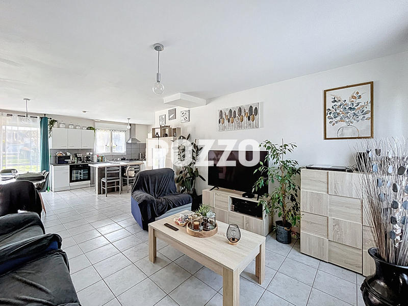 Maison - 83 m² - 4 pièces