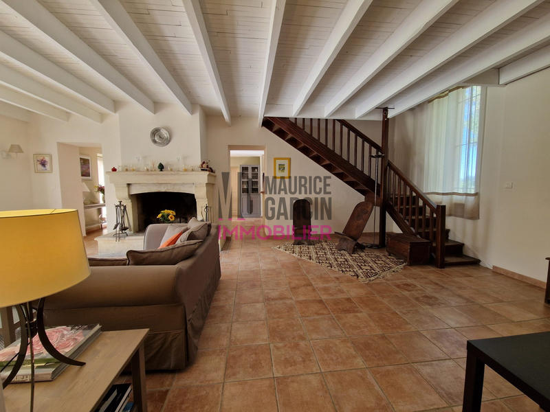 Maison - 187 m² - 7 pièces