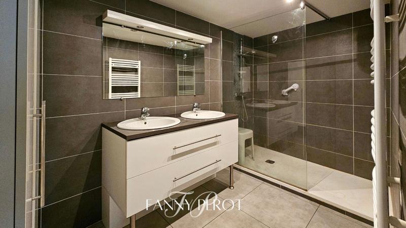 Appartement - 83 m² - 3 pièces