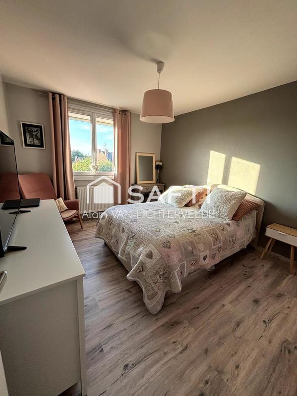 Maison - 102 m² - 4 pièces