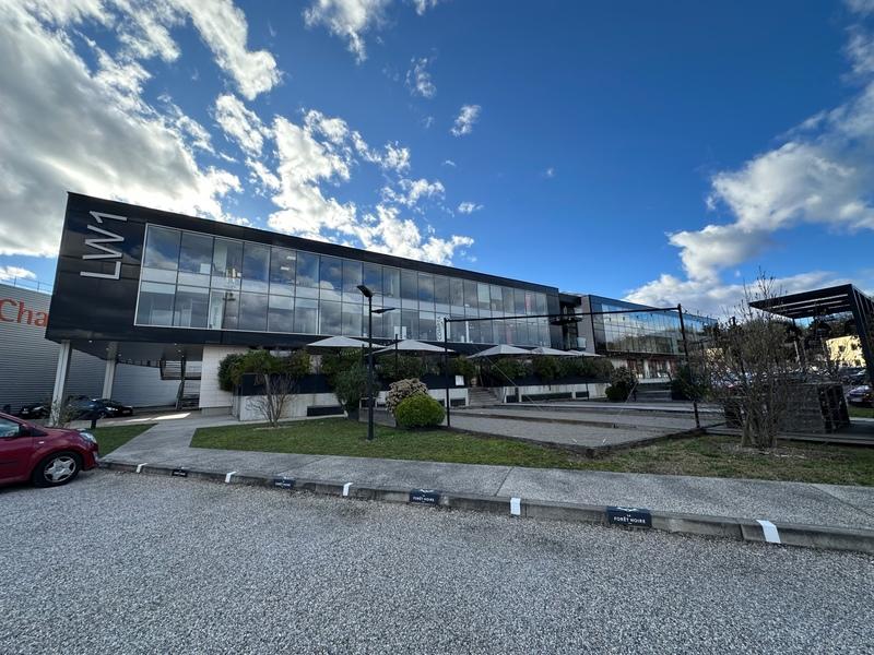 Bureau - 160 m² - 1 pièce