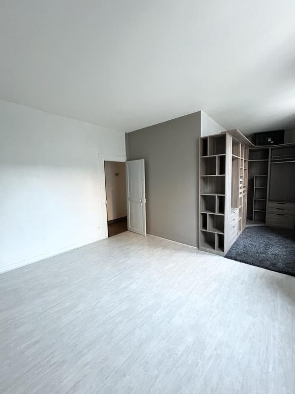 Appartement - 70 m² - 2 pièces