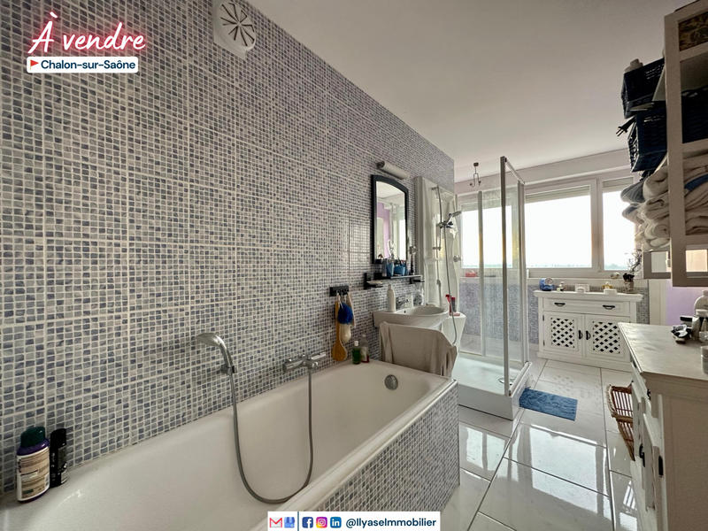 Appartement - 130 m² - 4 pièces