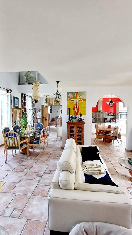 Maison - 472 m² - 7 pièces