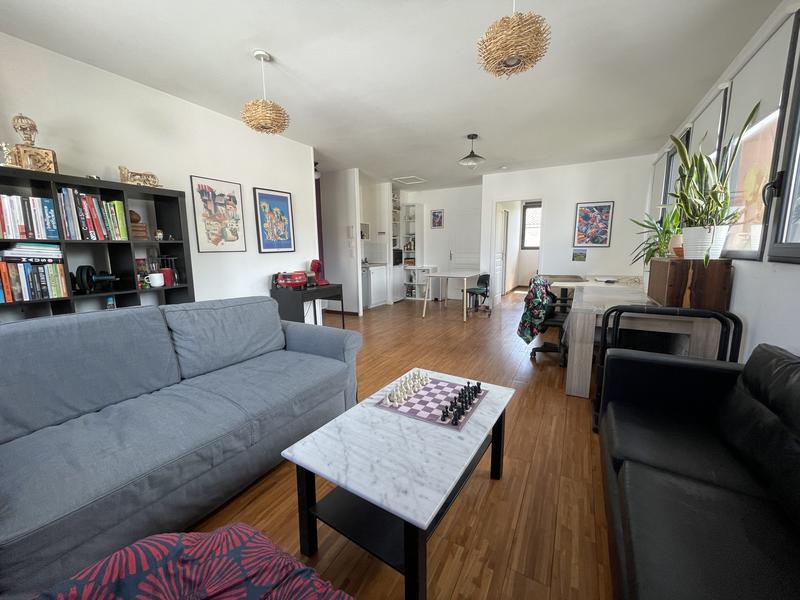 Appartement - 65 m² - 3 pièces