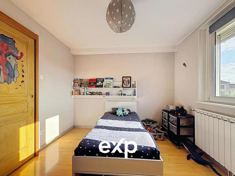 Appartement - 75 m² - 3 pièces