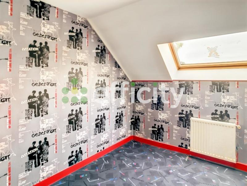 Maison - 176 m² - 9 pièces