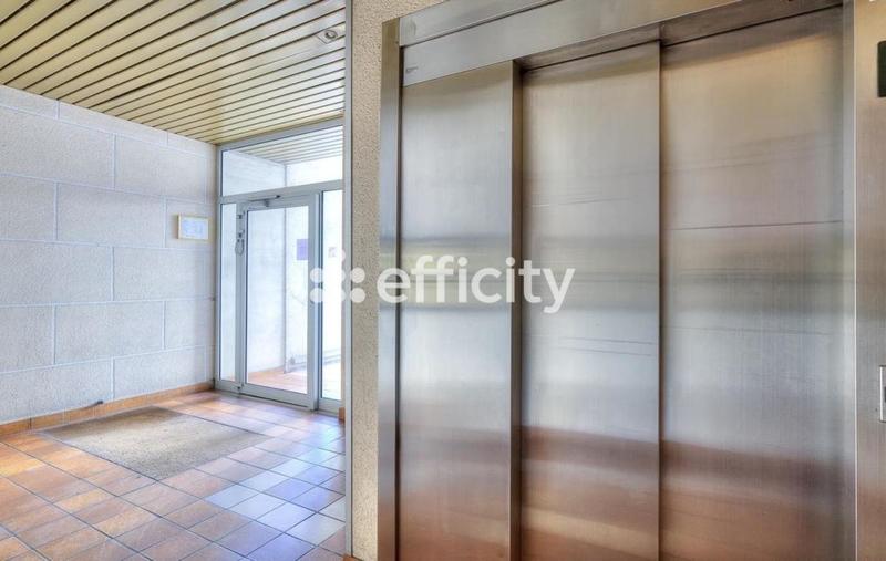 Appartement - 81 m² - 4 pièces