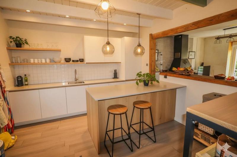 Maison - 121 m² - 6 pièces