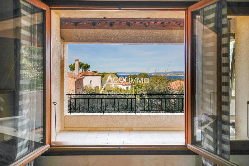 Maison - 240 m² - 11 pièces