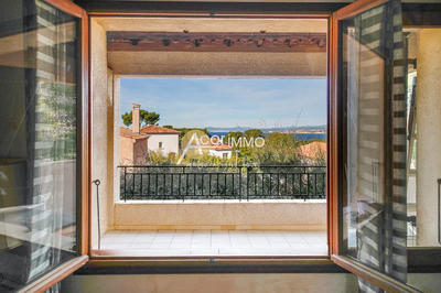 Maison - 240 m² - 11 pièces