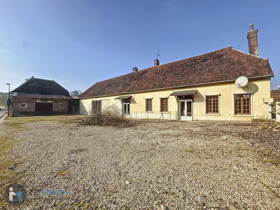 Maison - 122 m² - 6 pièces