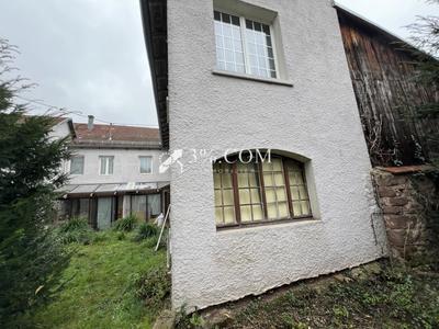 Maison - 264 m² - 9 pièces
