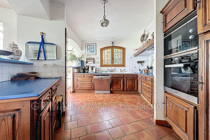 Villa - 153 m² - 6 pièces