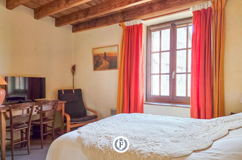 Maison de village - 163 m² - 7 pièces