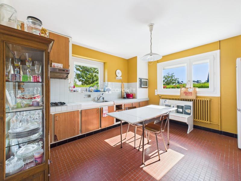 Maison traditionnelle - 135 m² - 6 pièces