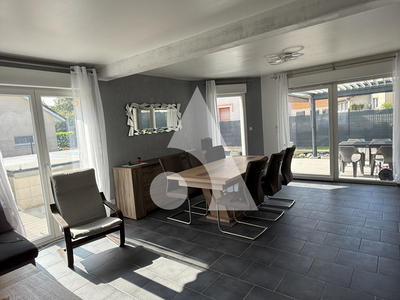 Maison - 149 m² - 7 pièces