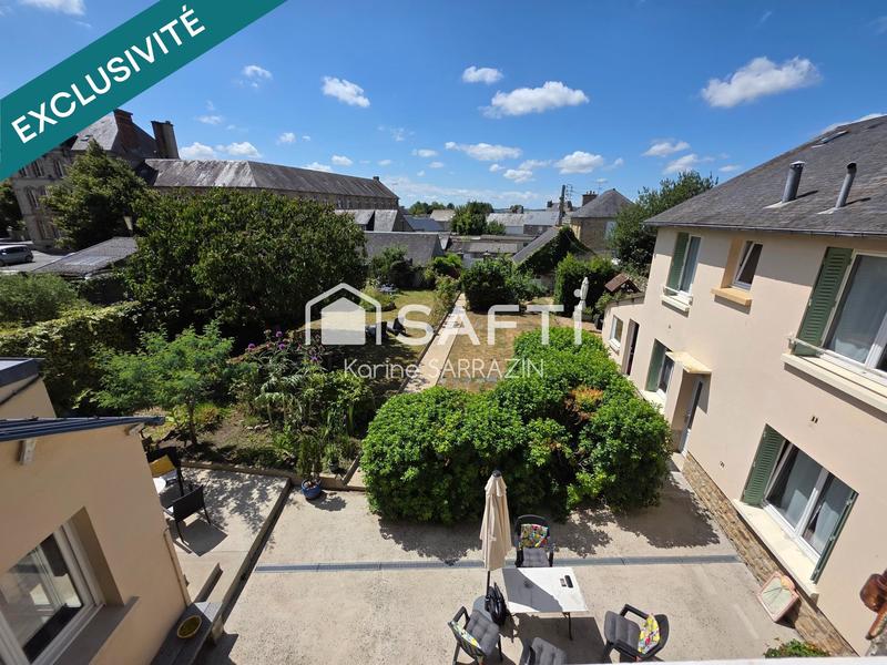 Maison - 300 m² - 15 pièces