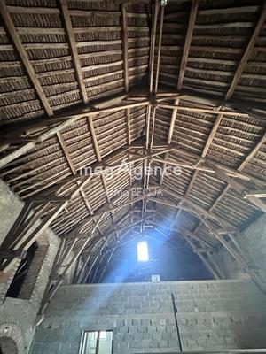 Local commercial - 796 m² - 10 pièces