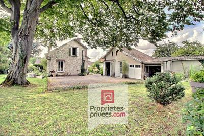 Maison - 150 m² - 6 pièces