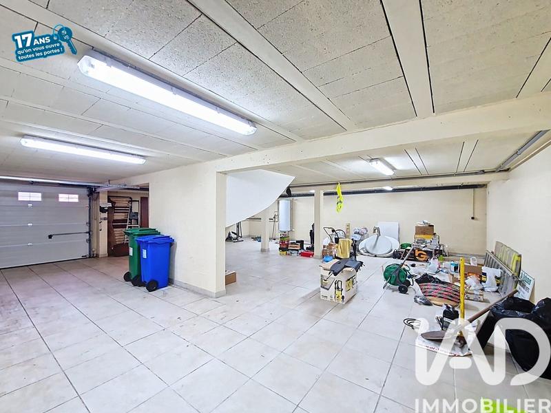 Maison - 250 m² - 7 pièces