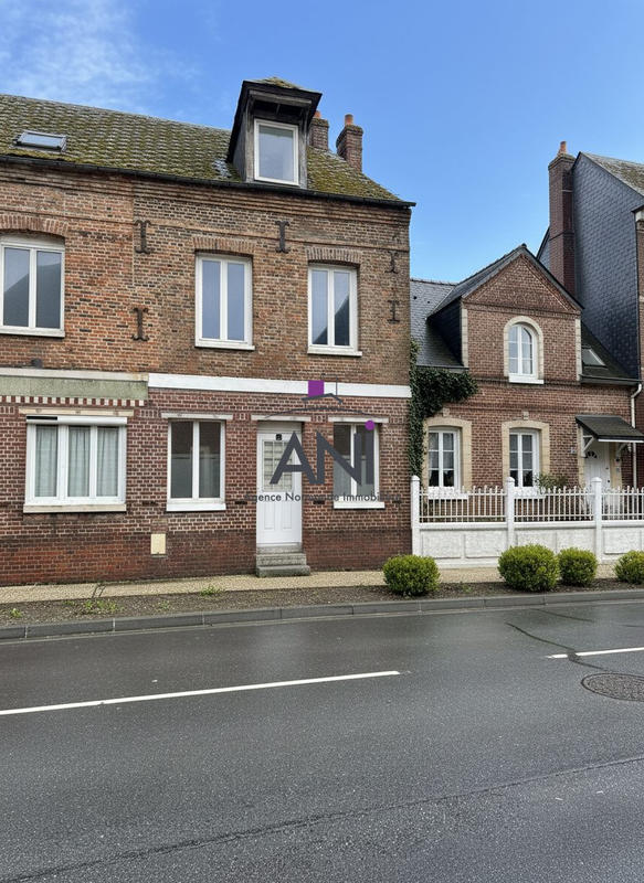 Maison - 98 m² - 5 pièces