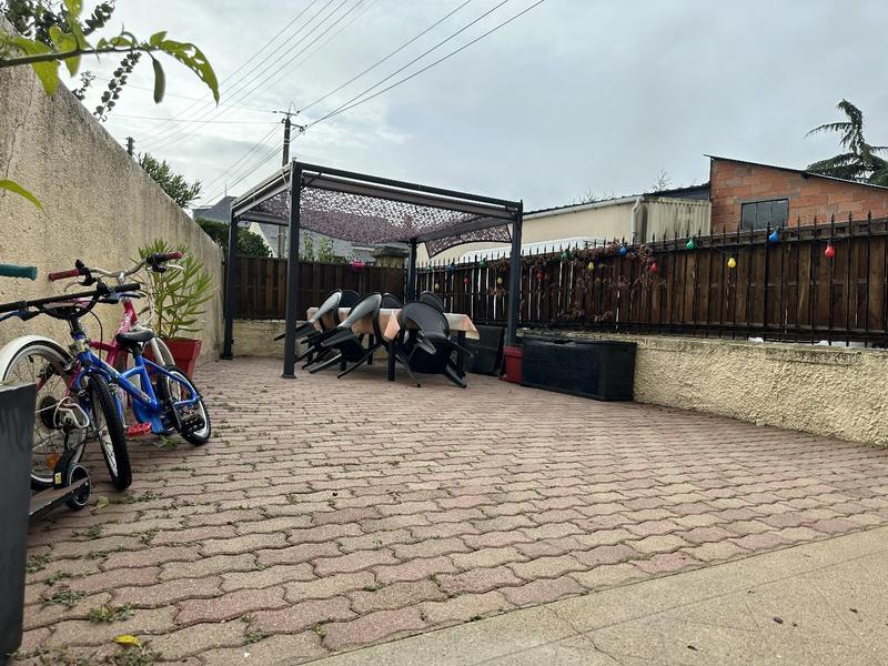 Maison - 186 m² - 7 pièces