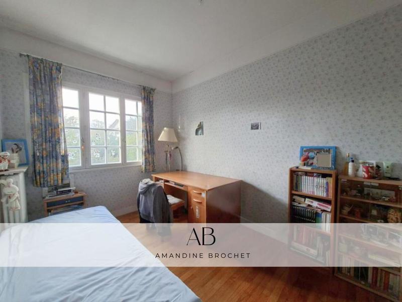 Maison - 193 m² - 9 pièces