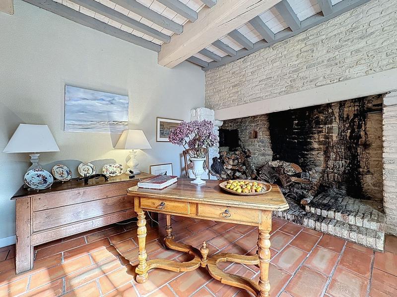 Maison - 259 m² - 6 pièces