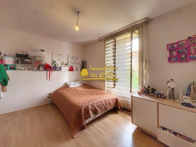 Maison - 200 m² - 8 pièces