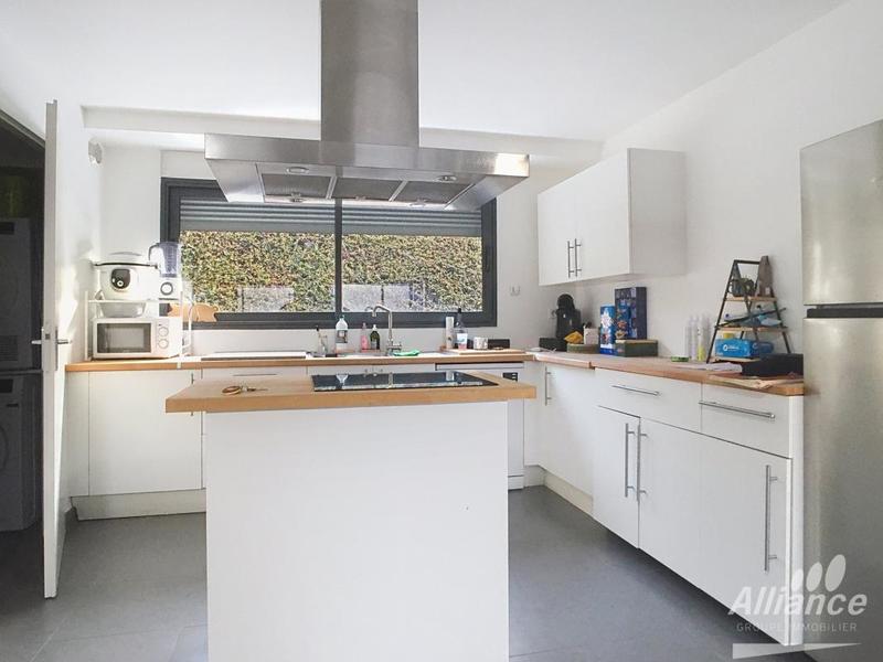 Appartement - 95 m² - 4 pièces