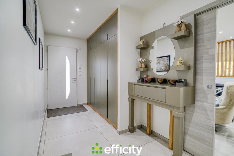 Villa - 140 m² - 5 pièces