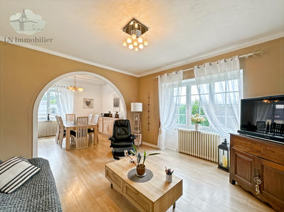 Maison - 167 m² - 8 pièces