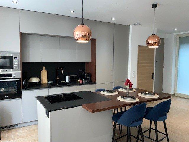 Appartement - 82 m² - 3 pièces