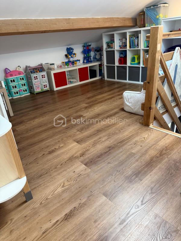 Maison traditionnelle - 110 m² - 5 pièces