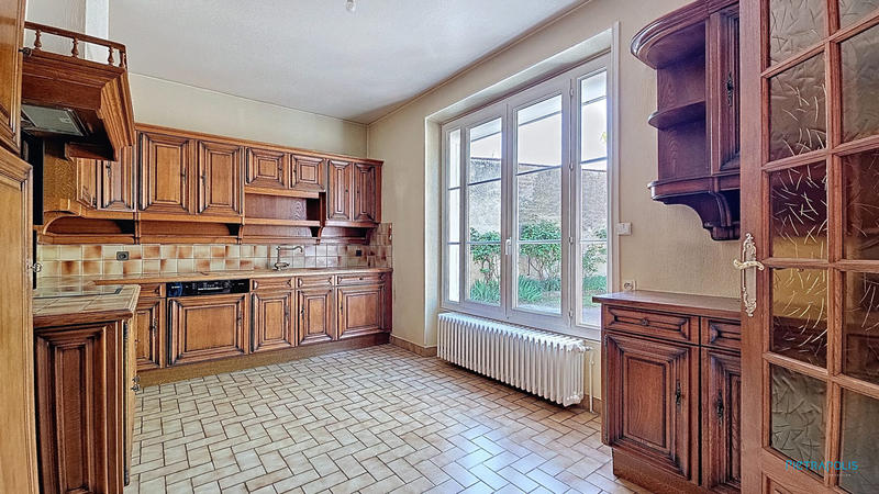 Maison - 177 m² - 6 pièces