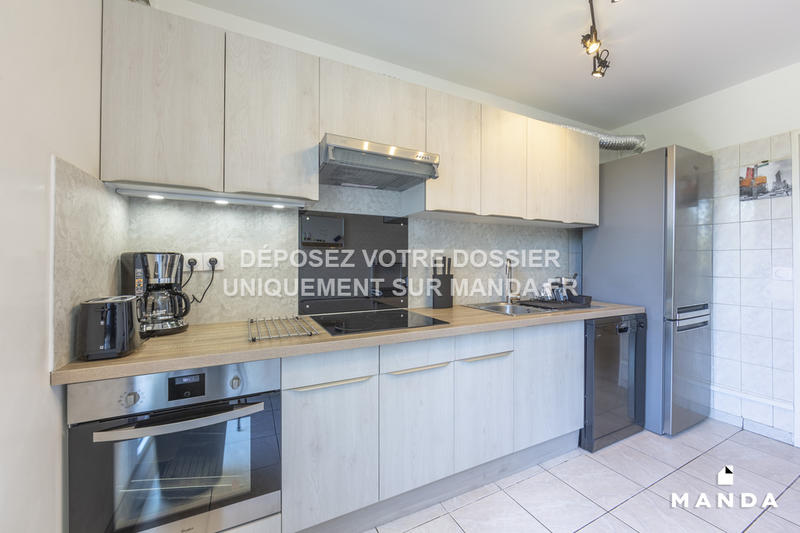 Chambre - 10 m² - 6 pièces